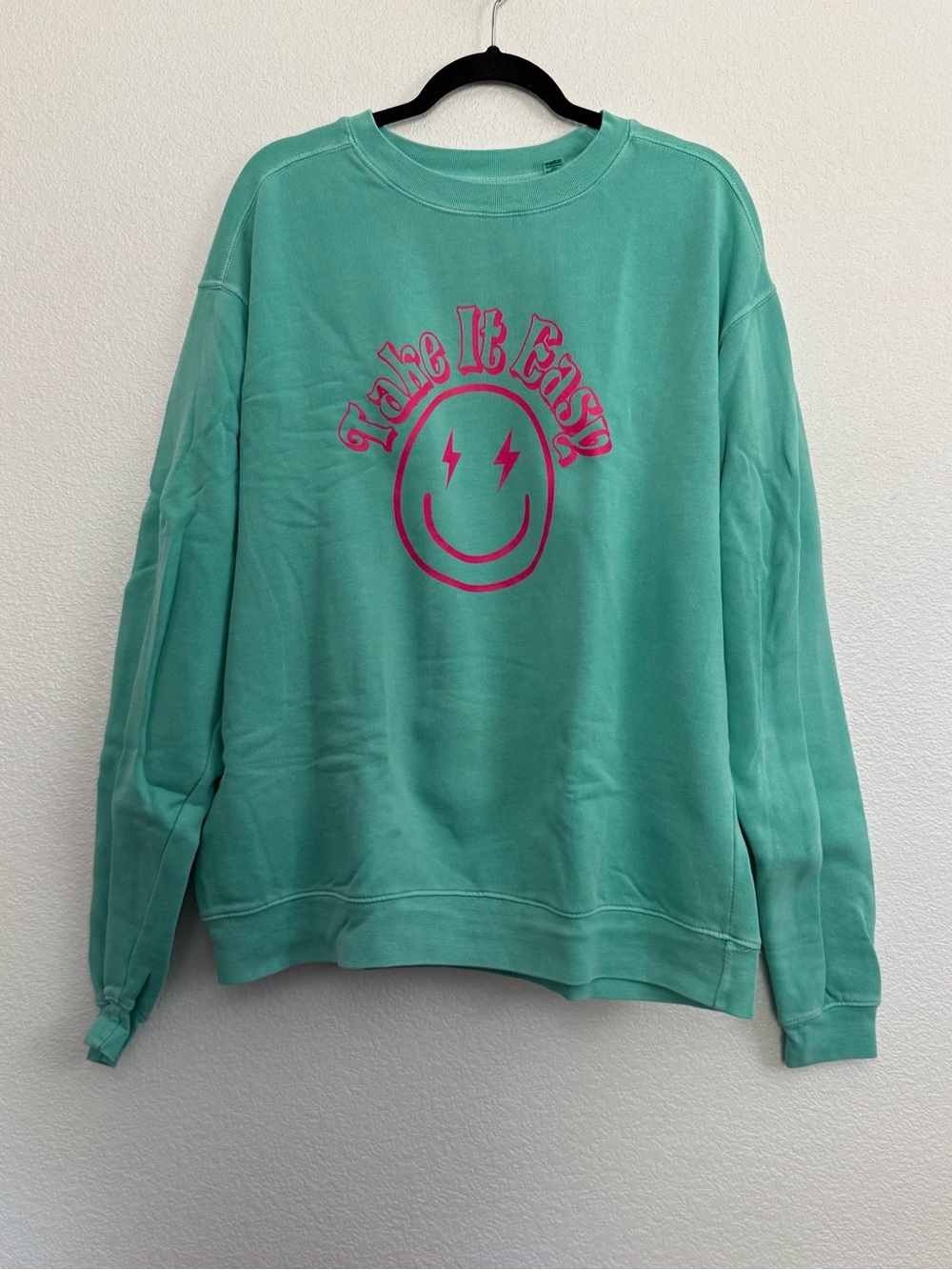 Blue 84 Take it Easy Smiley Face Graphic Sweatshirt Medium